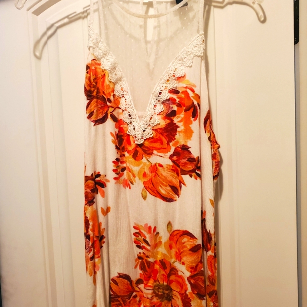 Daytrip lace detail halter